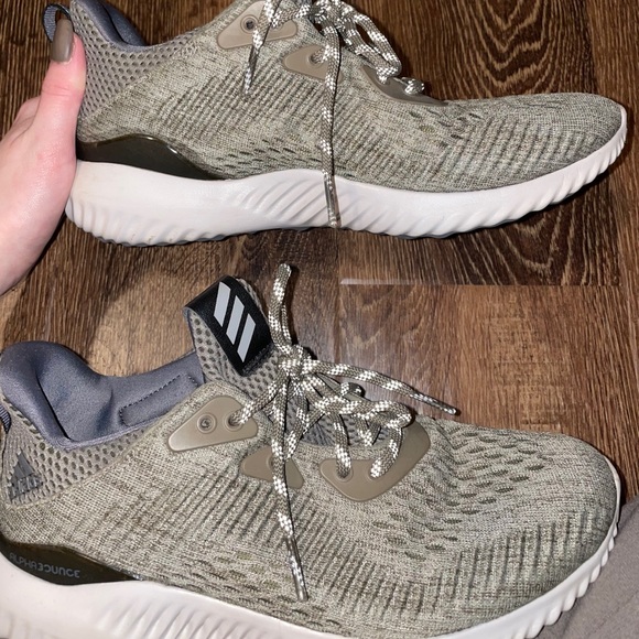 Adidas army green alpha bounce - Picture 1 of 4